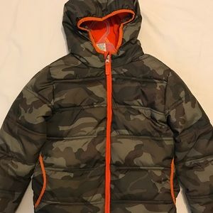 Kids size 7 Camouflage puffer jacket